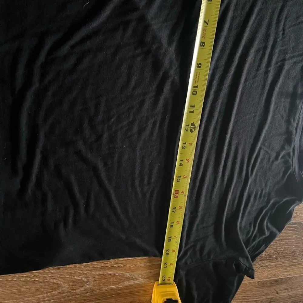 - Wilfred black long sleeve size small - Picture 5 of 7